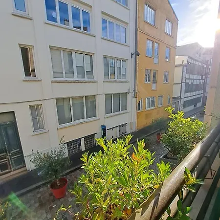 Guest In Loft House In Nation