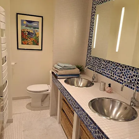Guest In Loft House In Nation Bed & Breakfast 4*